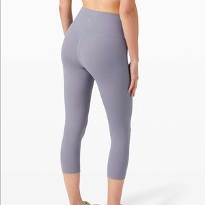 Lululemon wonder under crop leggings